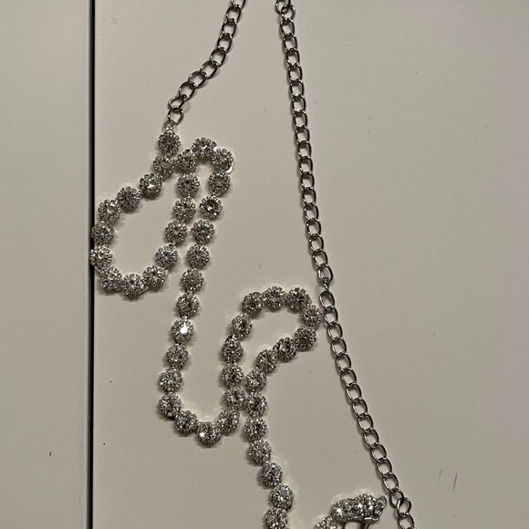 Sparkling Rhinestone Chain Belt – Adjustable Silver Statement Accessory ✨ - Picture 3 of 16